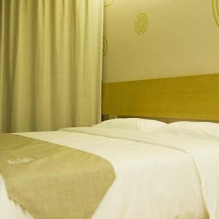 Greentree Inn Nantong Qidong Lvsi Harbour Express Hotel Экстерьер фото